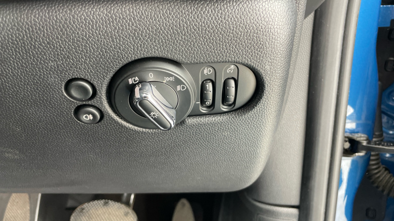 MINI Hatchback 2.0 Cooper S Exclusive 3dr Auto Petrol Hatchback